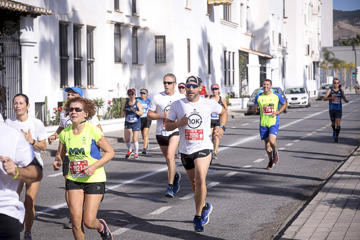 Los marroquís Abdelhadi El Mouaziz y Nazha Machouh reinan en Motril