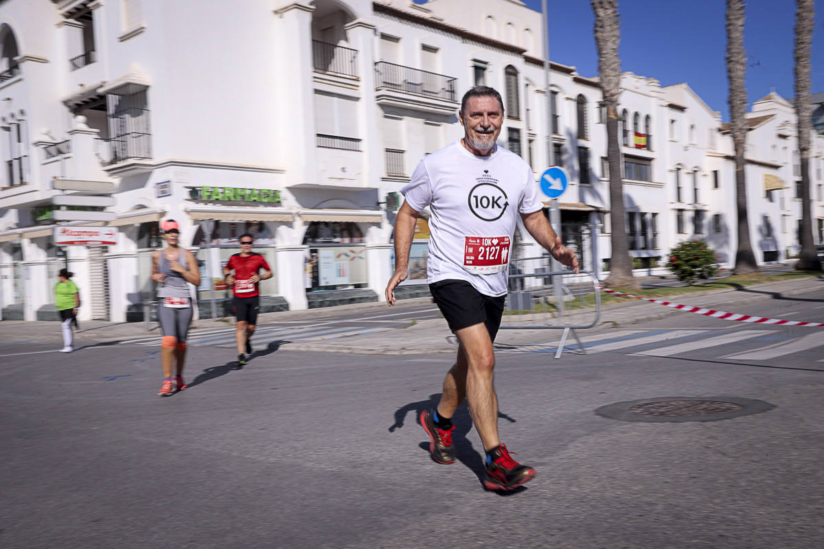 Los marroquís Abdelhadi El Mouaziz y Nazha Machouh reinan en Motril