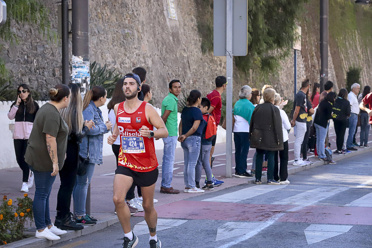 Los marroquís Abdelhadi El Mouaziz y Nazha Machouh reinan en Motril