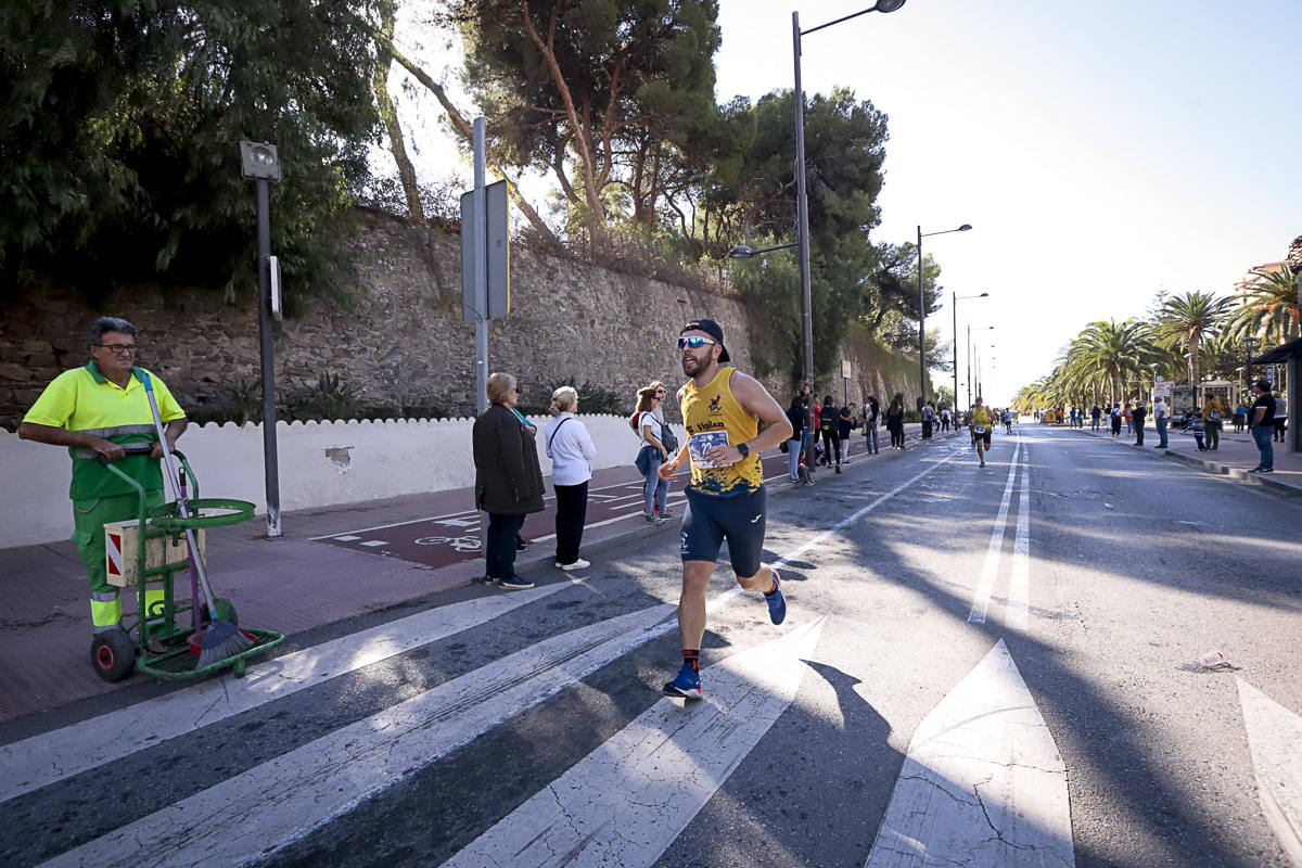 Los marroquís Abdelhadi El Mouaziz y Nazha Machouh reinan en Motril