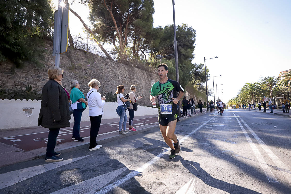 Los marroquís Abdelhadi El Mouaziz y Nazha Machouh reinan en Motril