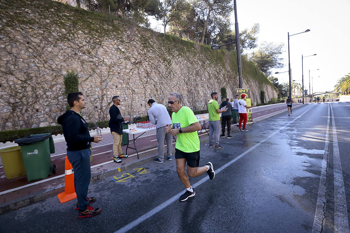 Los marroquís Abdelhadi El Mouaziz y Nazha Machouh reinan en Motril