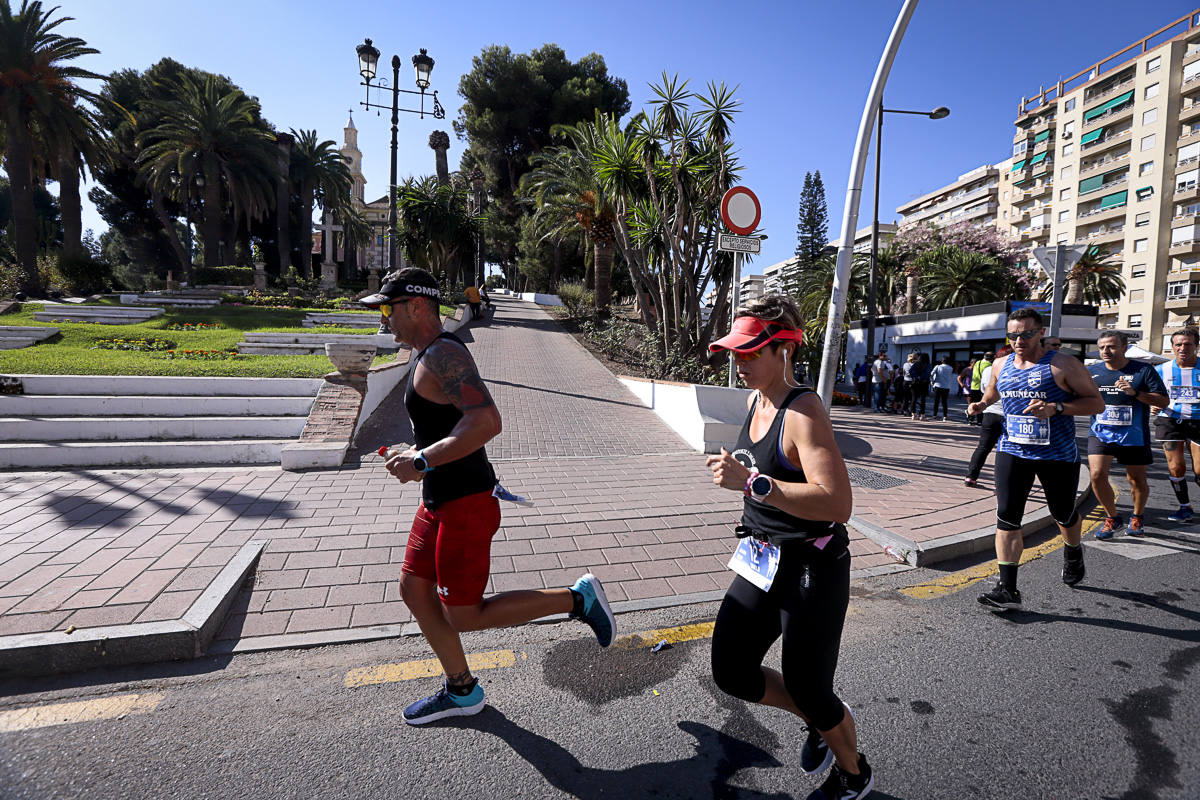 Los marroquís Abdelhadi El Mouaziz y Nazha Machouh reinan en Motril