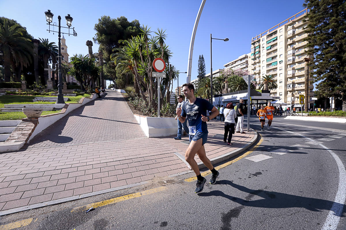 Los marroquís Abdelhadi El Mouaziz y Nazha Machouh reinan en Motril