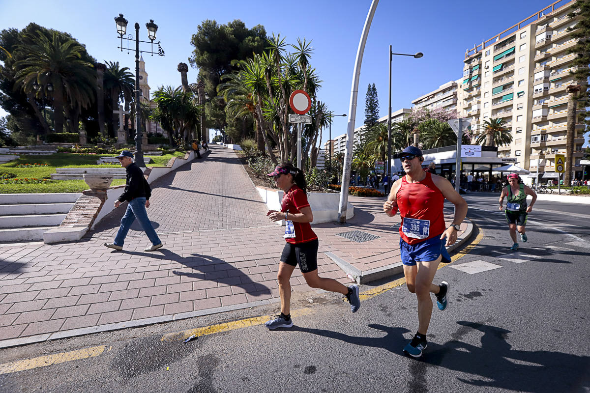 Los marroquís Abdelhadi El Mouaziz y Nazha Machouh reinan en Motril