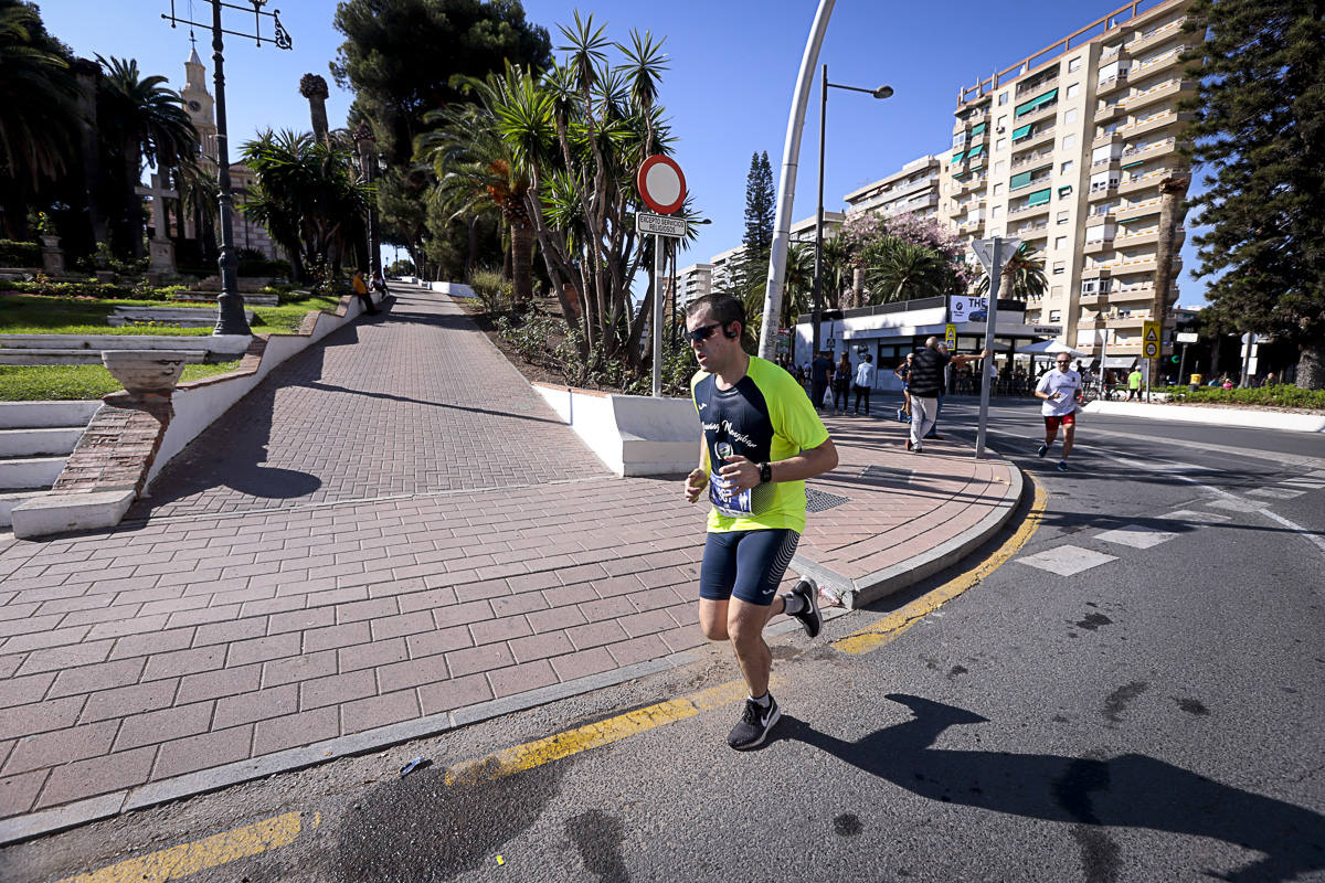 Los marroquís Abdelhadi El Mouaziz y Nazha Machouh reinan en Motril