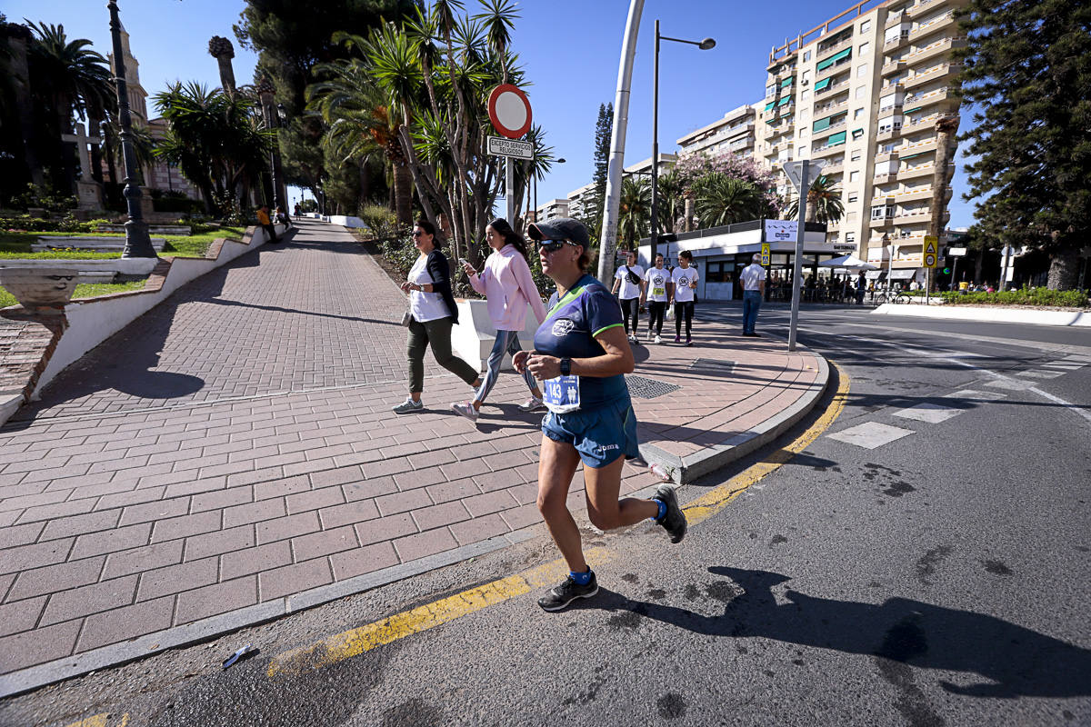 Los marroquís Abdelhadi El Mouaziz y Nazha Machouh reinan en Motril