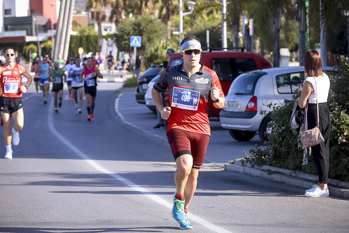 Los marroquís Abdelhadi El Mouaziz y Nazha Machouh reinan en Motril