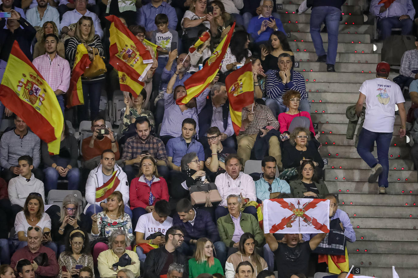 Abascal presenta a su partido como única alternativa para echar a Sánchez de la Moncloa