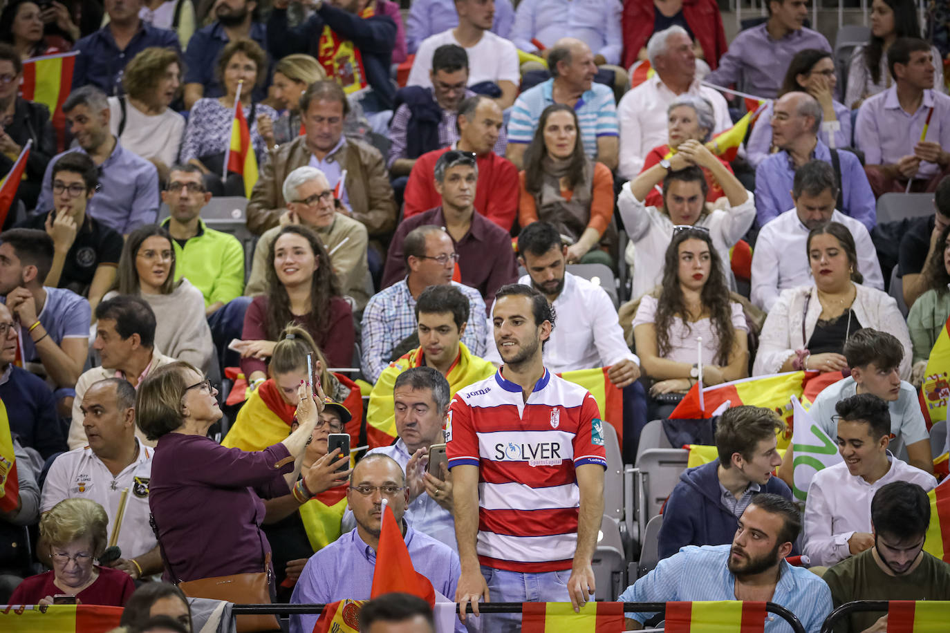 Abascal presenta a su partido como única alternativa para echar a Sánchez de la Moncloa