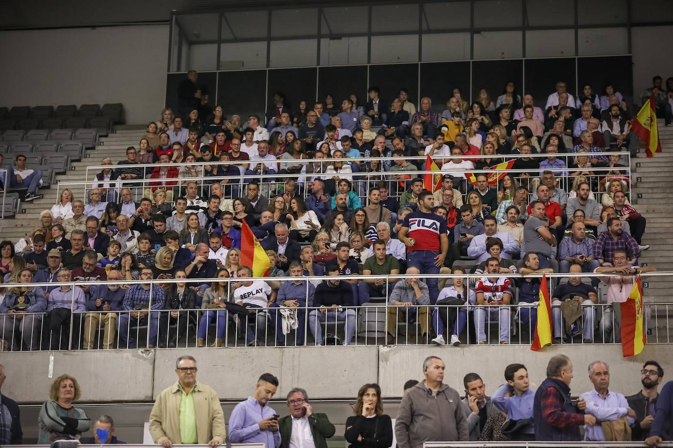 Abascal presenta a su partido como única alternativa para echar a Sánchez de la Moncloa