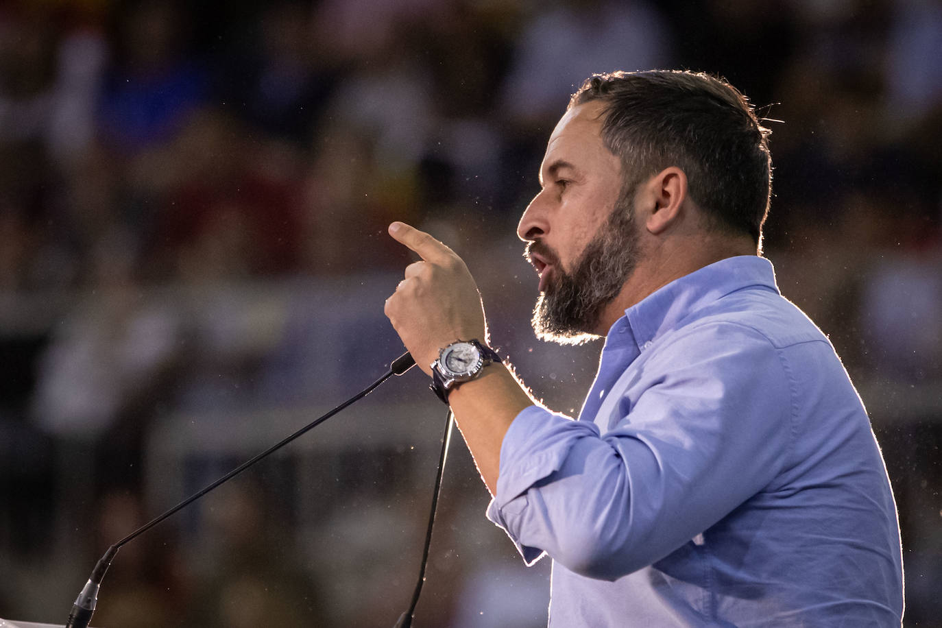 Abascal presenta a su partido como única alternativa para echar a Sánchez de la Moncloa