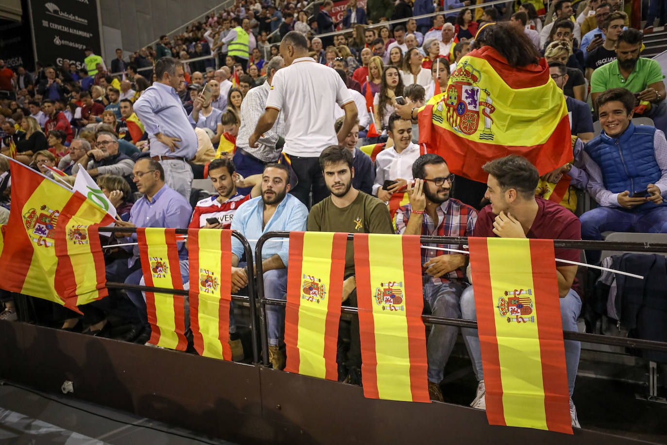 Abascal presenta a su partido como única alternativa para echar a Sánchez de la Moncloa