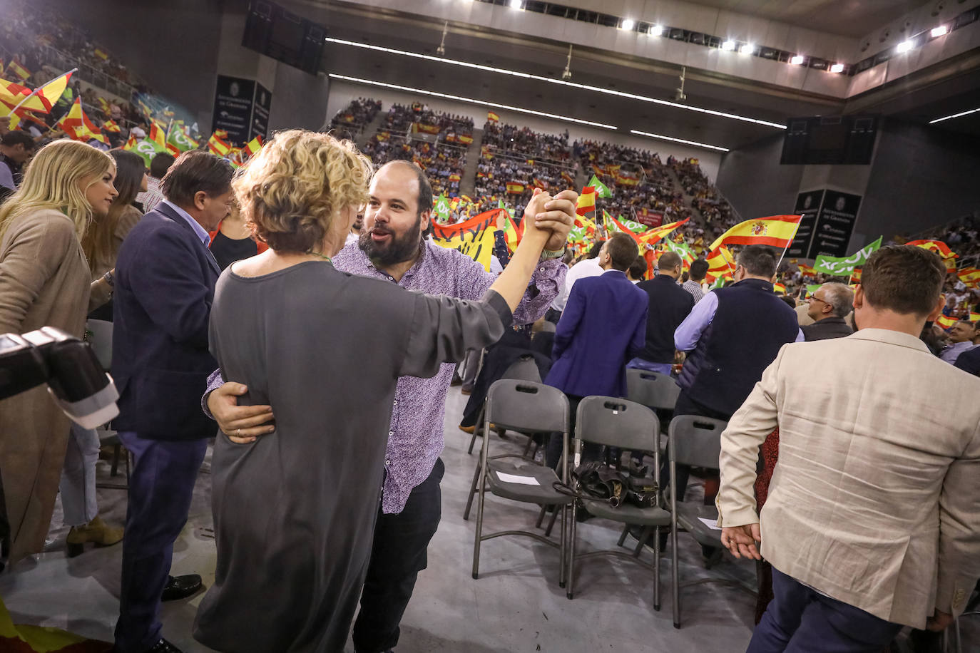 Abascal presenta a su partido como única alternativa para echar a Sánchez de la Moncloa