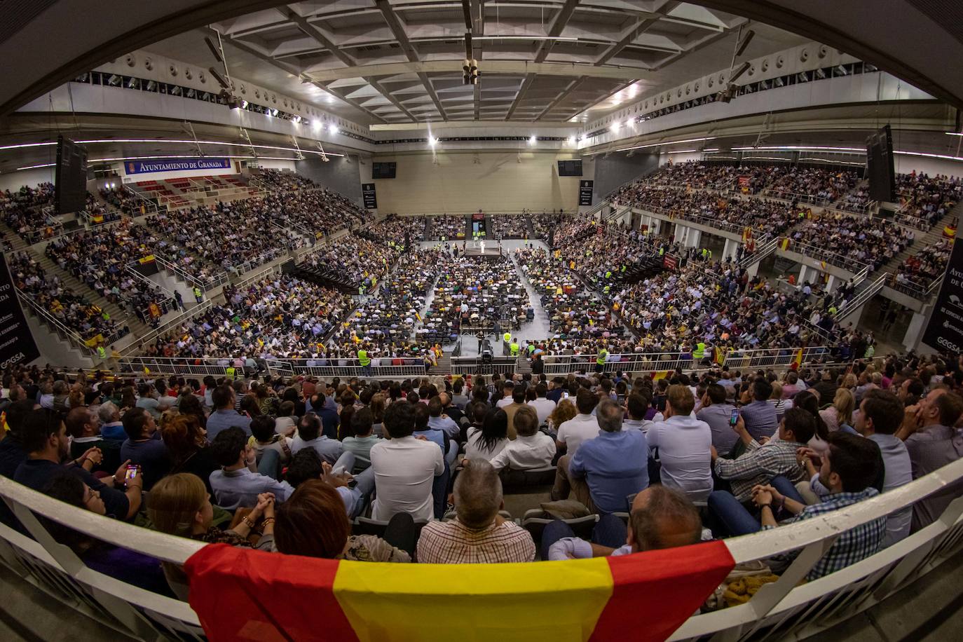 Abascal presenta a su partido como única alternativa para echar a Sánchez de la Moncloa