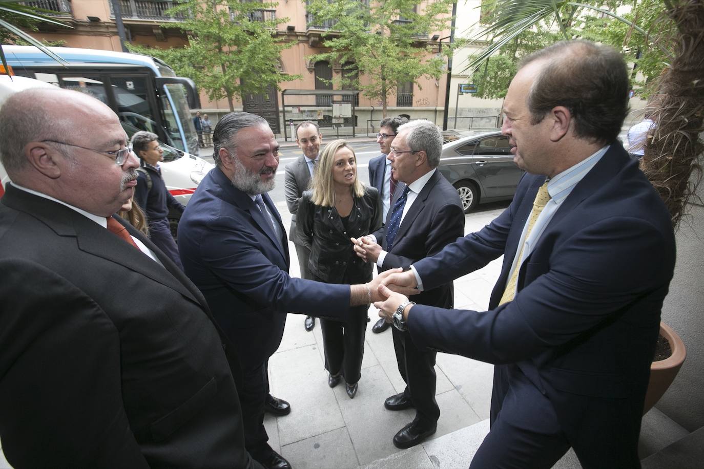 El consejero de Economía, Conocimiento, Empresas y Universidad de la Junta de Andalucía, Rogelio Velasco, analizará los retos de la economía regional y las medidas que el Gobierno andaluz en un desayuno organizado por IDEAL en el hotel Santa Paula 