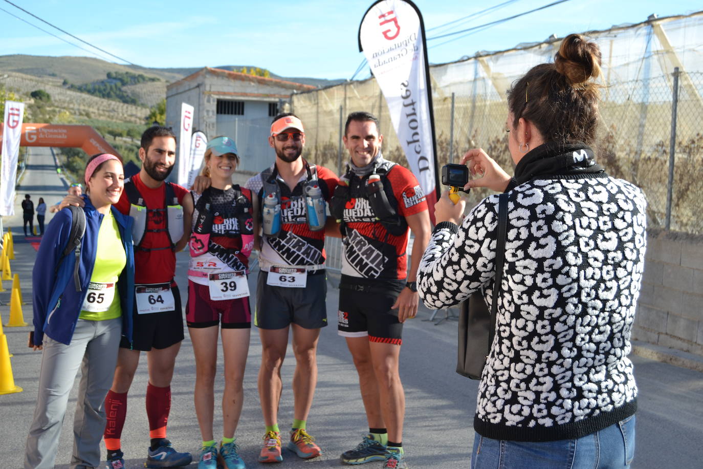 Cerca de 150 deportistas, entre participantes del trail, minitrail y senderistas, celebran en esta prueba que tuvo lugar en una agradable mañana de domingo 