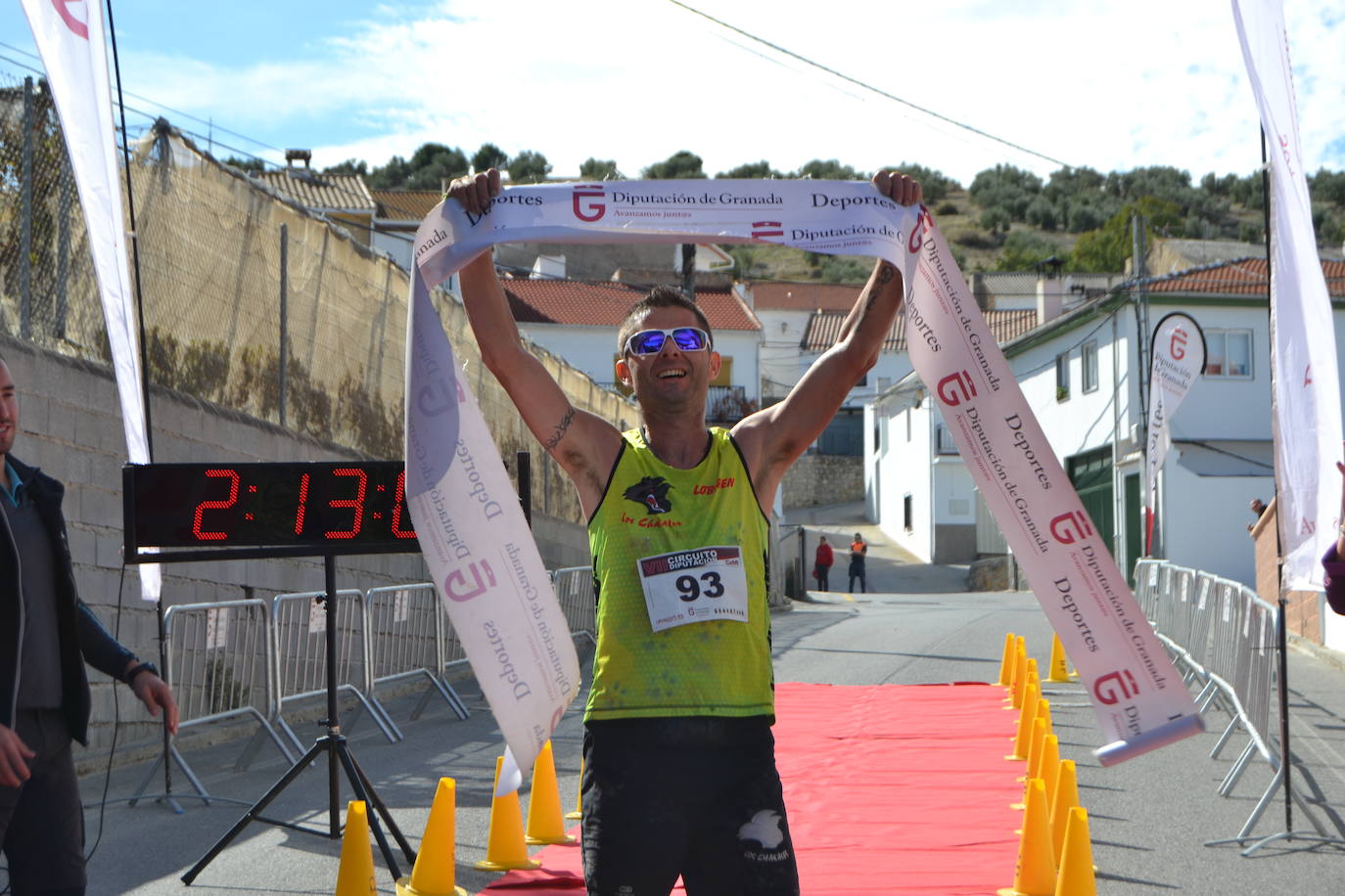 Cerca de 150 deportistas, entre participantes del trail, minitrail y senderistas, celebran en esta prueba que tuvo lugar en una agradable mañana de domingo 