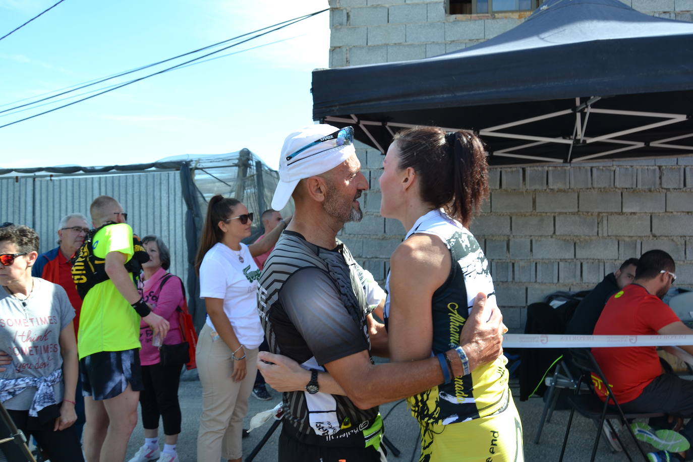 Cerca de 150 deportistas, entre participantes del trail, minitrail y senderistas, celebran en esta prueba que tuvo lugar en una agradable mañana de domingo 