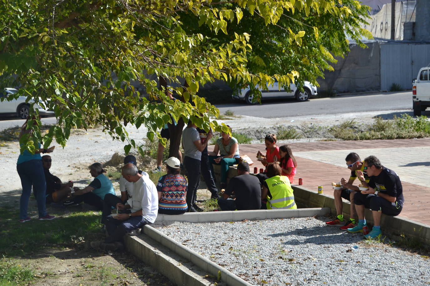 Cerca de 150 deportistas, entre participantes del trail, minitrail y senderistas, celebran en esta prueba que tuvo lugar en una agradable mañana de domingo 