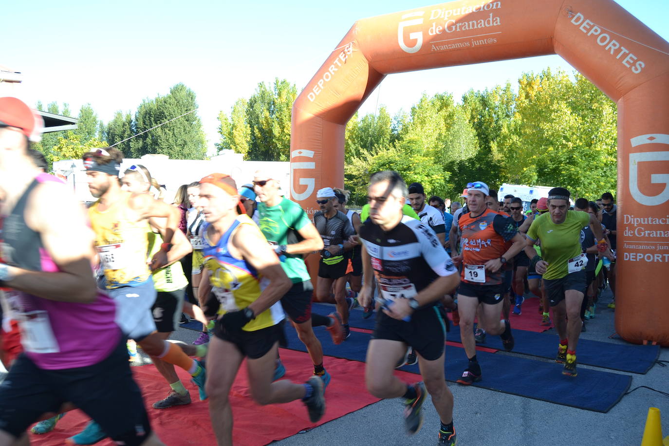 Cerca de 150 deportistas, entre participantes del trail, minitrail y senderistas, celebran en esta prueba que tuvo lugar en una agradable mañana de domingo 