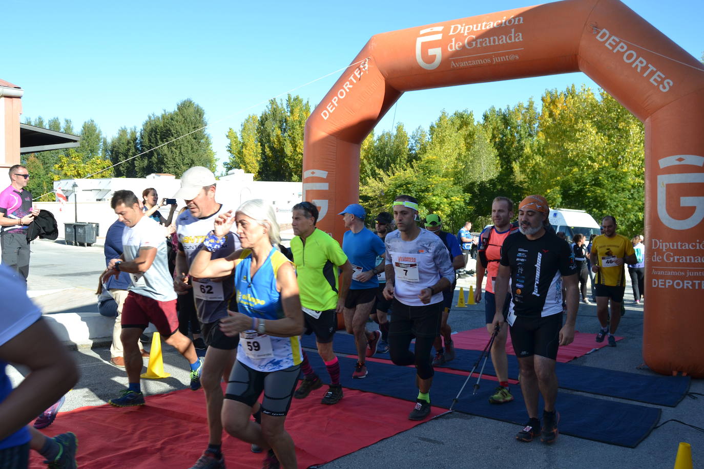 Cerca de 150 deportistas, entre participantes del trail, minitrail y senderistas, celebran en esta prueba que tuvo lugar en una agradable mañana de domingo 