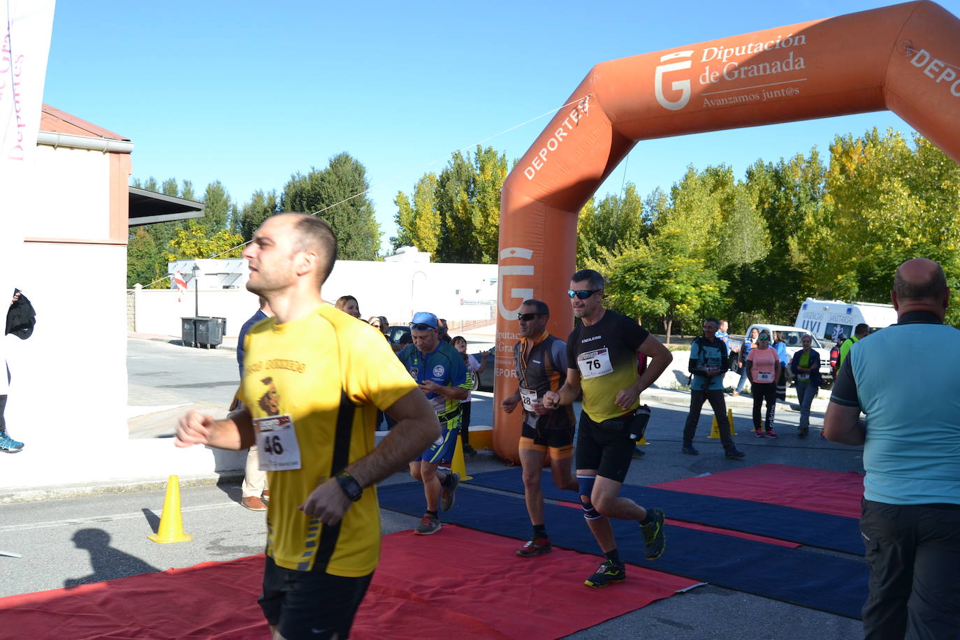 Cerca de 150 deportistas, entre participantes del trail, minitrail y senderistas, celebran en esta prueba que tuvo lugar en una agradable mañana de domingo 