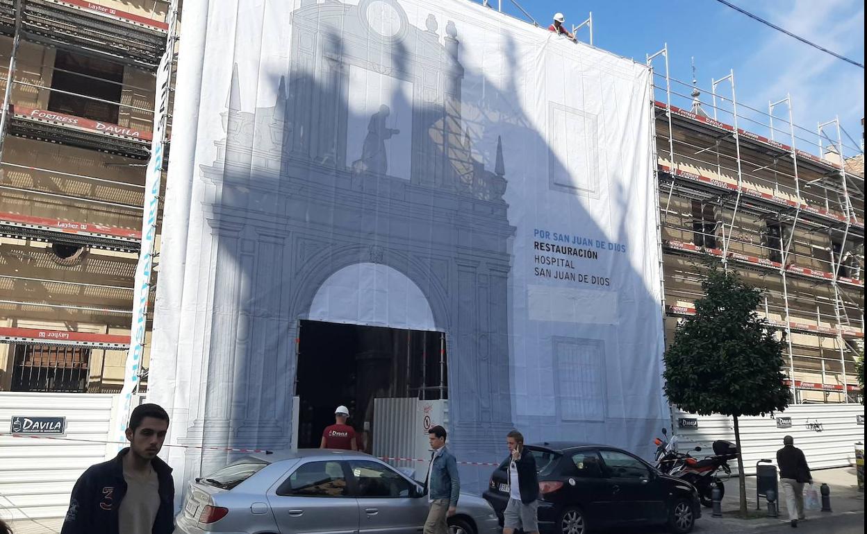 Cambia el paisaje de Granada | Una gran lona cubrirá las obras del Hospital San Juan de Dios