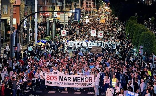 Imagen principal - Un grito histórico por el Mar Menor