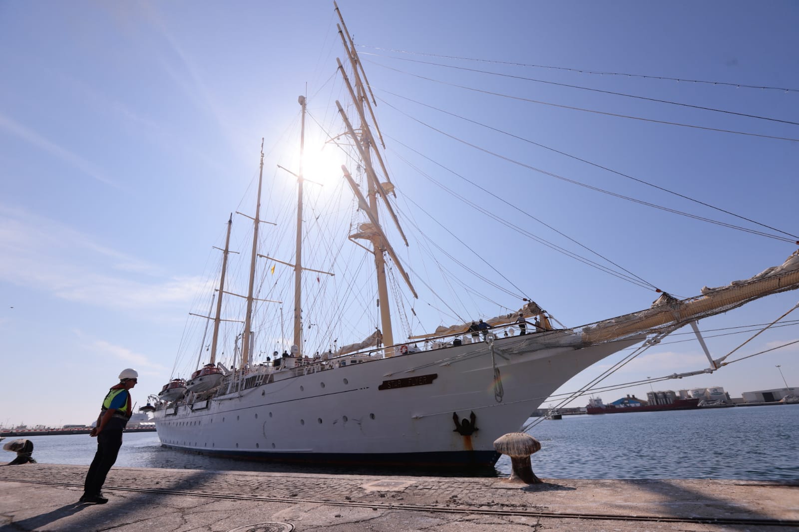 El star Flyer, de 112 metros de eslora y cuatro mástiles, está considerado el «buque ideal para los amantes de la nevegación a vela»
