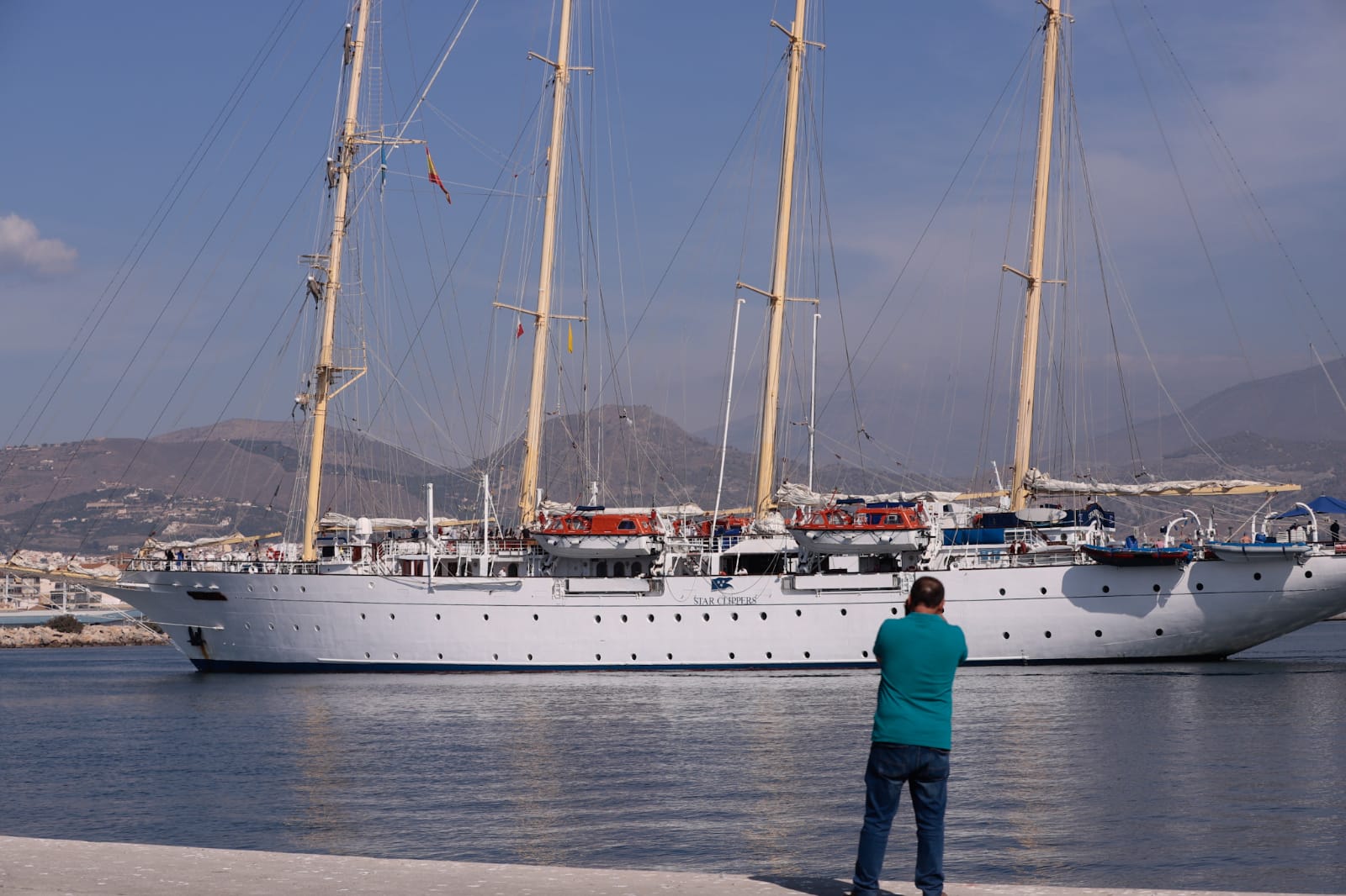 El star Flyer, de 112 metros de eslora y cuatro mástiles, está considerado el «buque ideal para los amantes de la nevegación a vela»