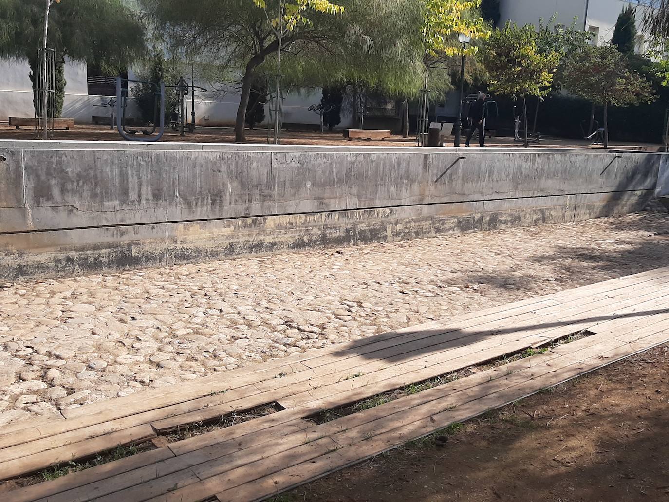 Fotos: Este es el mal estado del parque del Cuarto Real de Granada