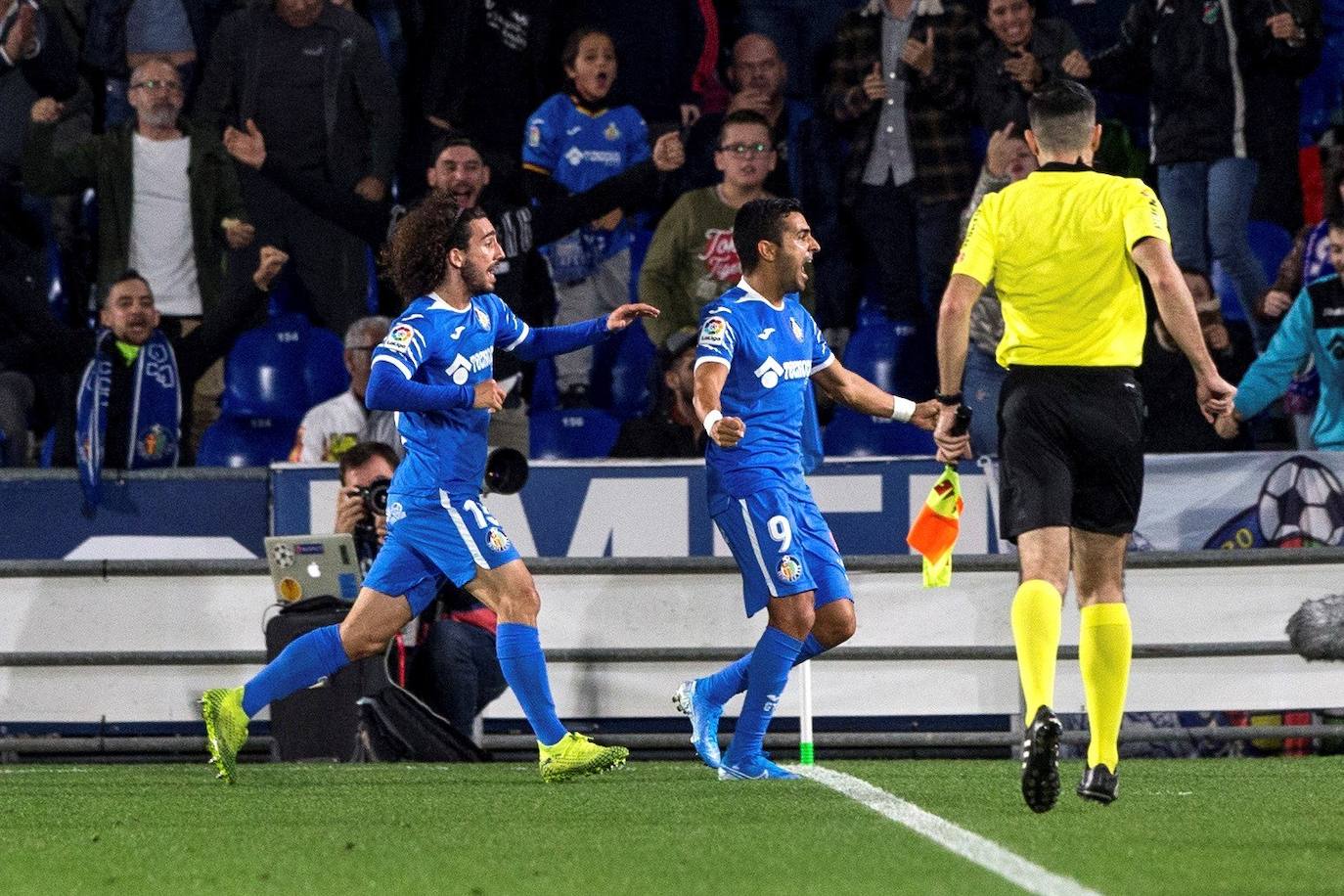 Las mejores instantáneas del choque en el Coliseum Alfonso Pérez