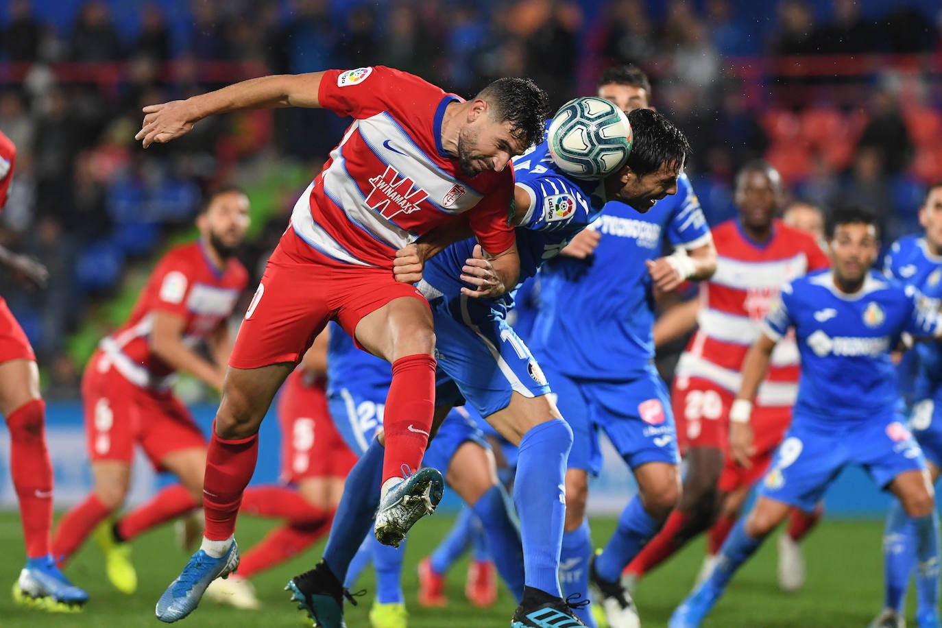 Las mejores instantáneas del choque en el Coliseum Alfonso Pérez