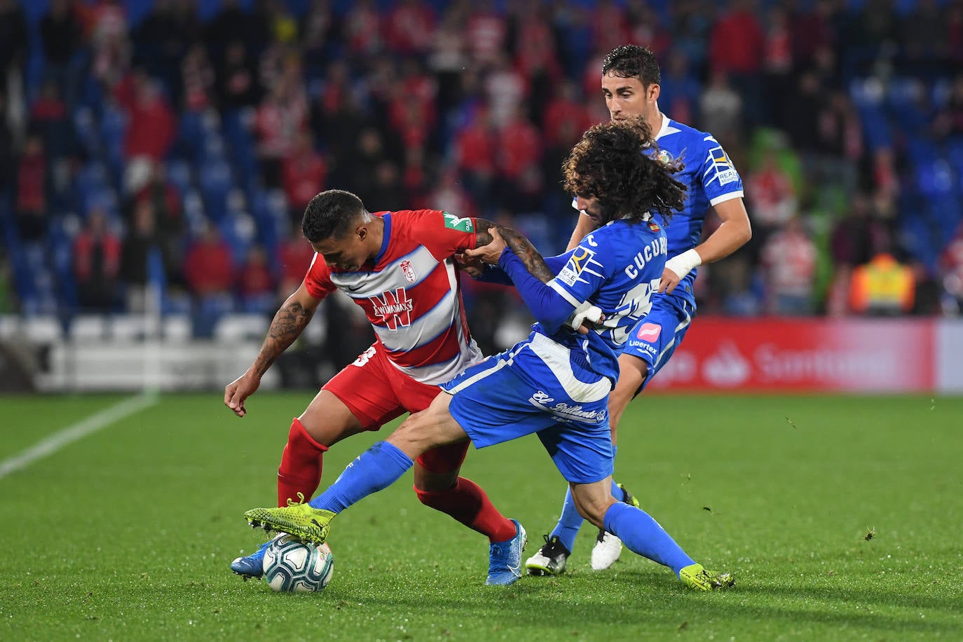 Las mejores instantáneas del choque en el Coliseum Alfonso Pérez