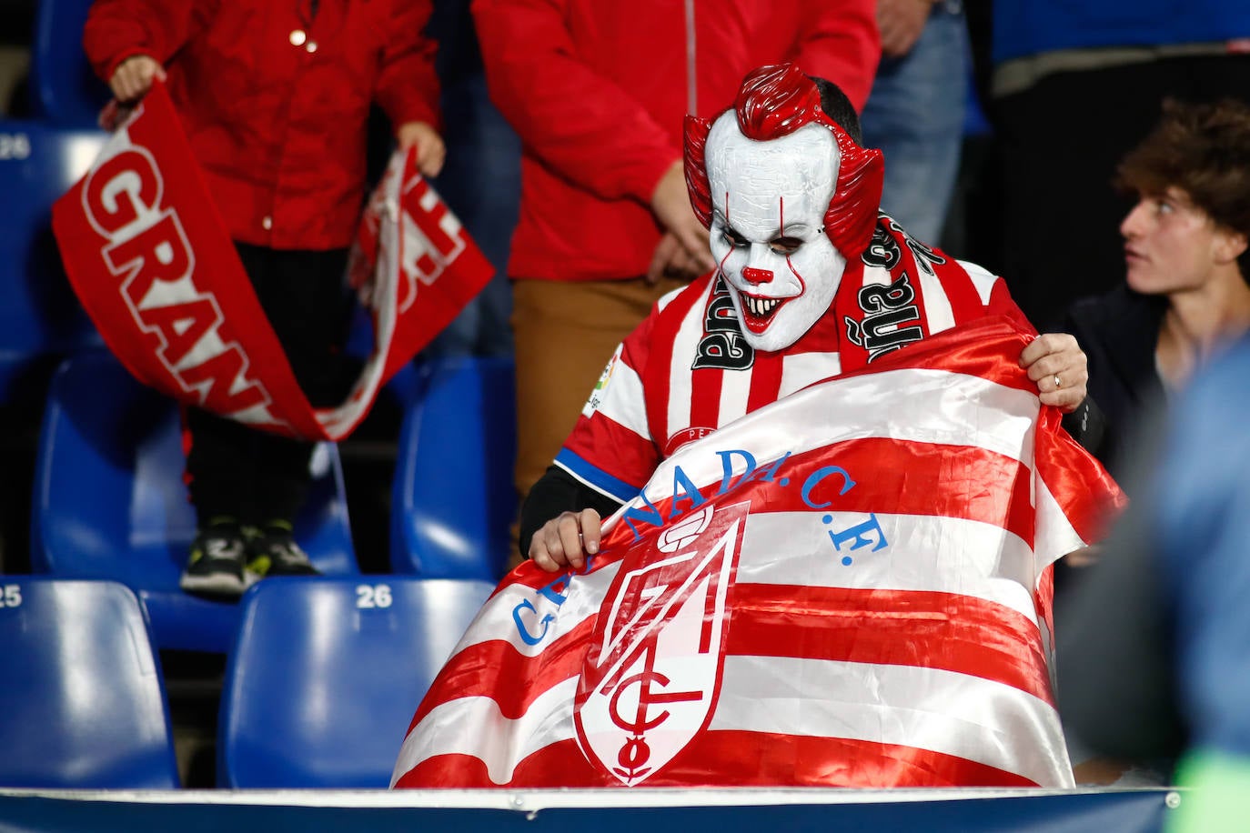 Las mejores instantáneas del choque en el Coliseum Alfonso Pérez