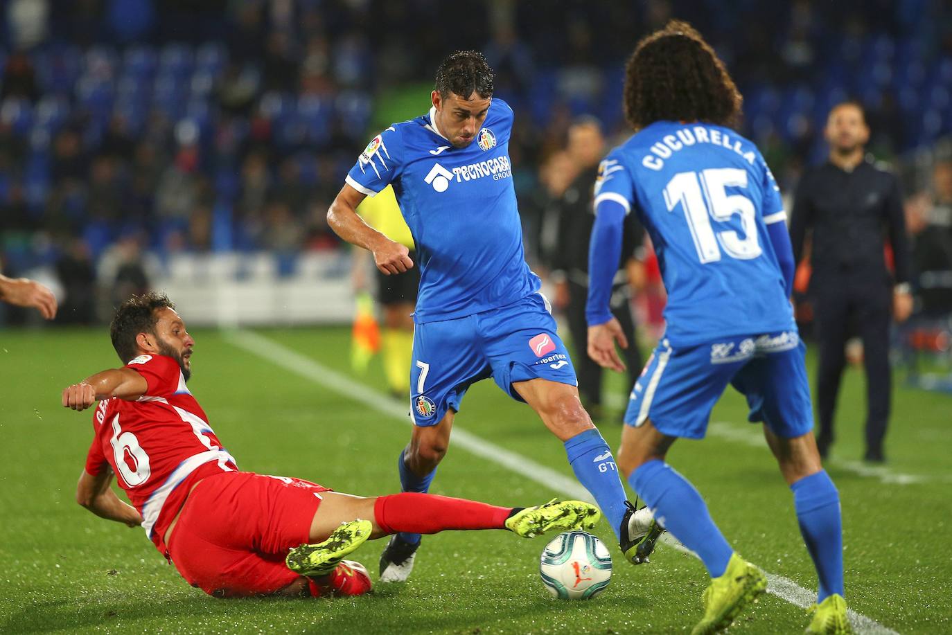 Las mejores instantáneas del choque en el Coliseum Alfonso Pérez