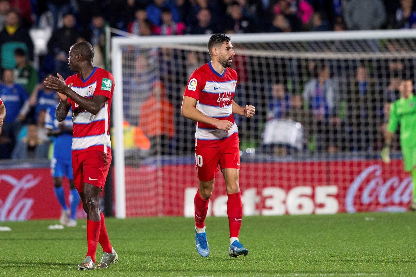Las mejores instantáneas del choque en el Coliseum Alfonso Pérez