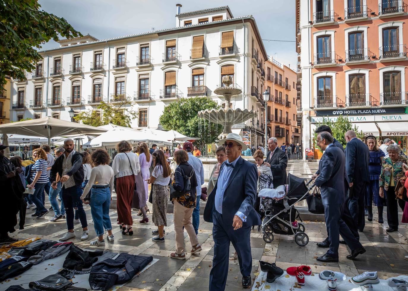 La Alcaicería, a rebosar de gente a lo largo de la jornada de hoy.