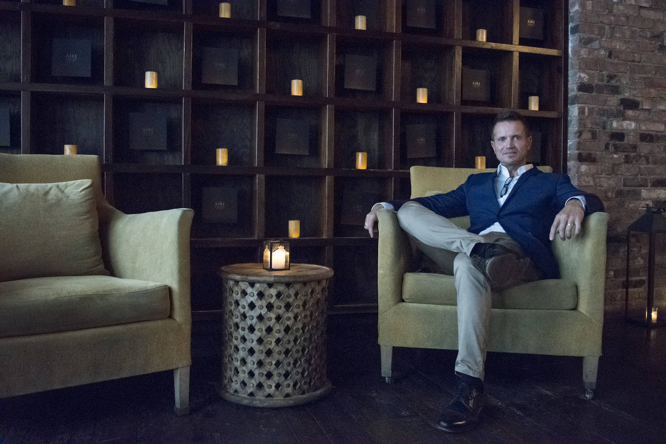 El empresario granadino, en la recepción de Aire Ancient Baths en Nueva York.