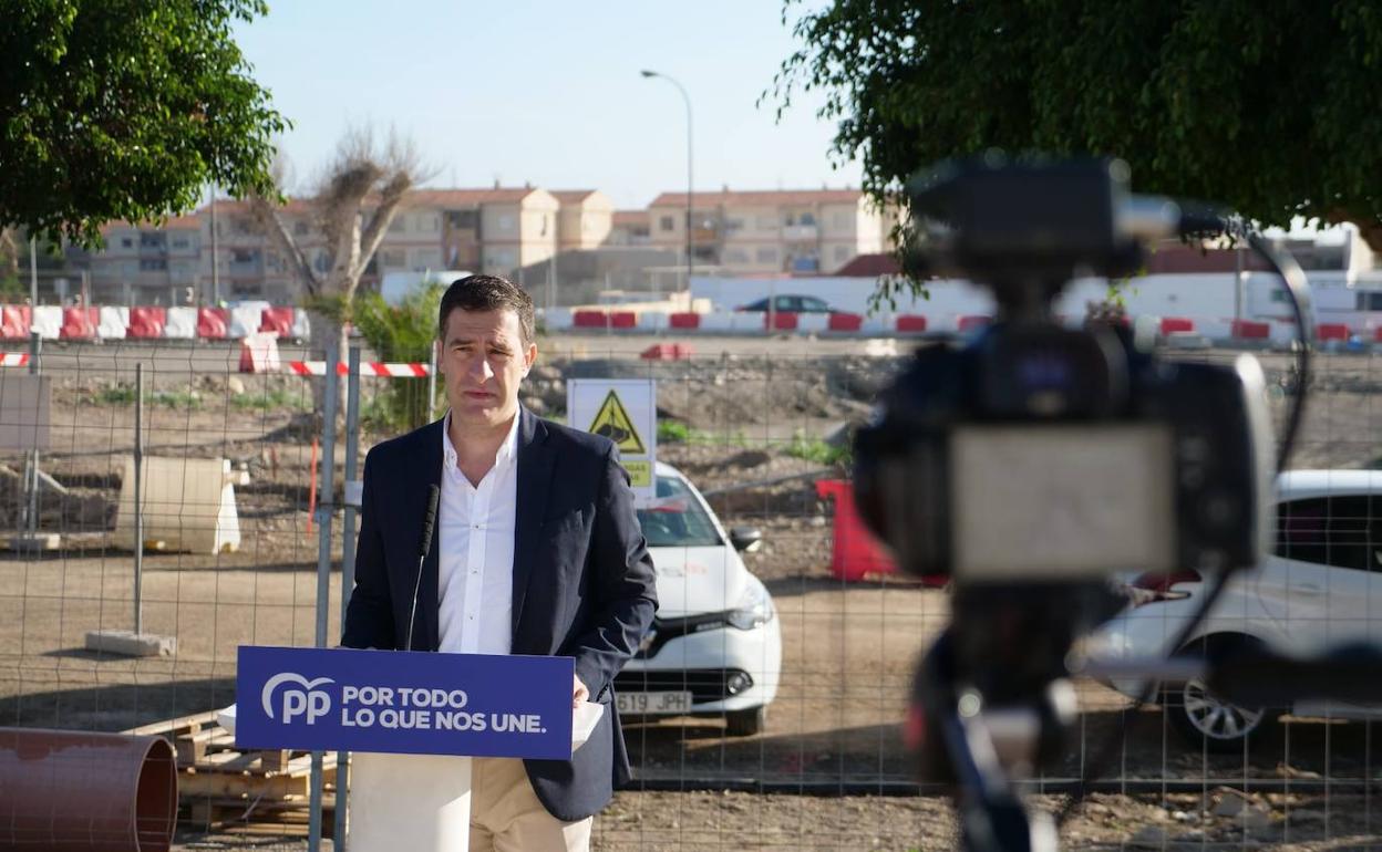 Política en Almería | El PP se ofrece a acabar con un «año en blanco» para el AVE