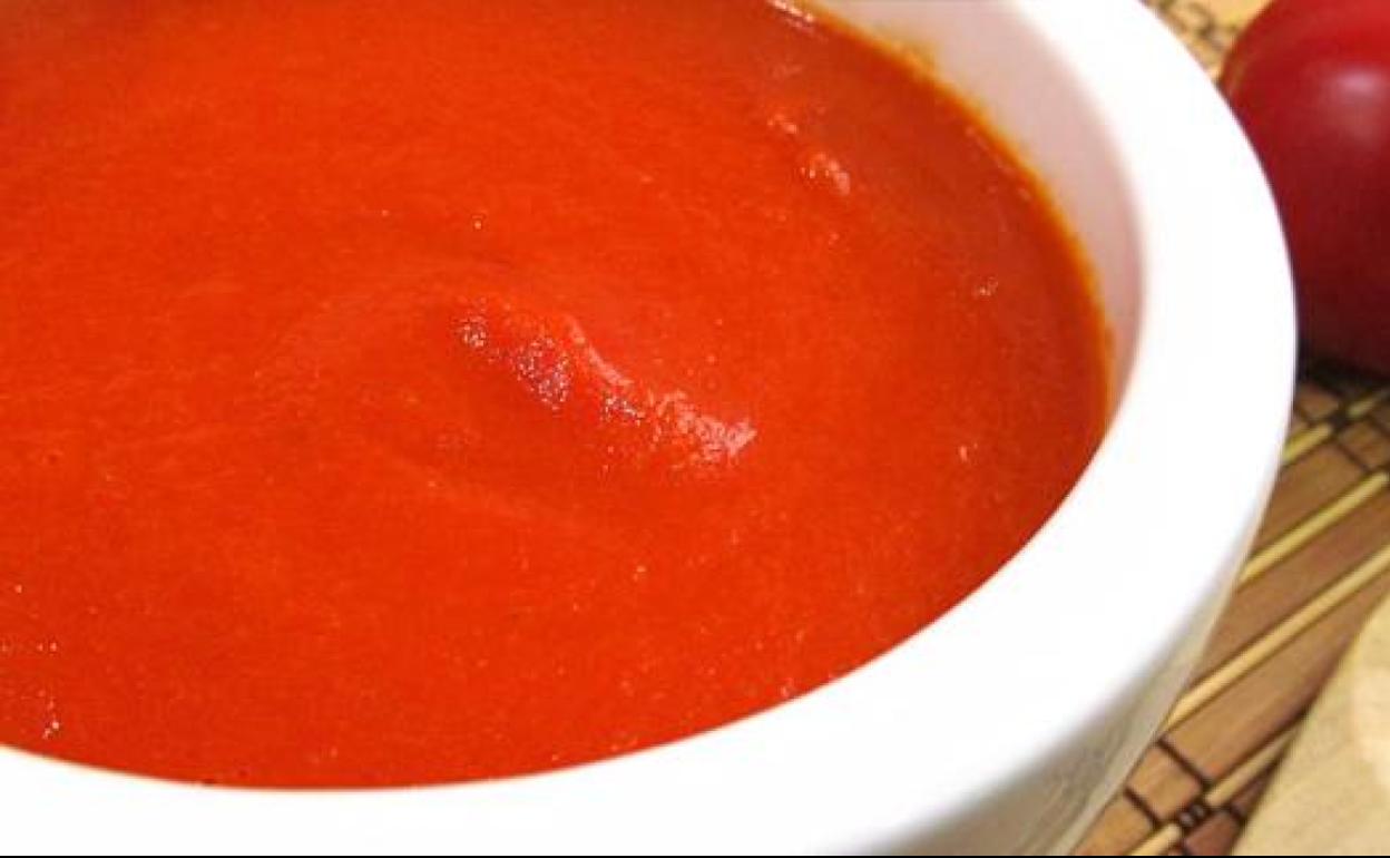 Alerta por una conocida salsa | Sanidad recomienda no consumirla por riesgo