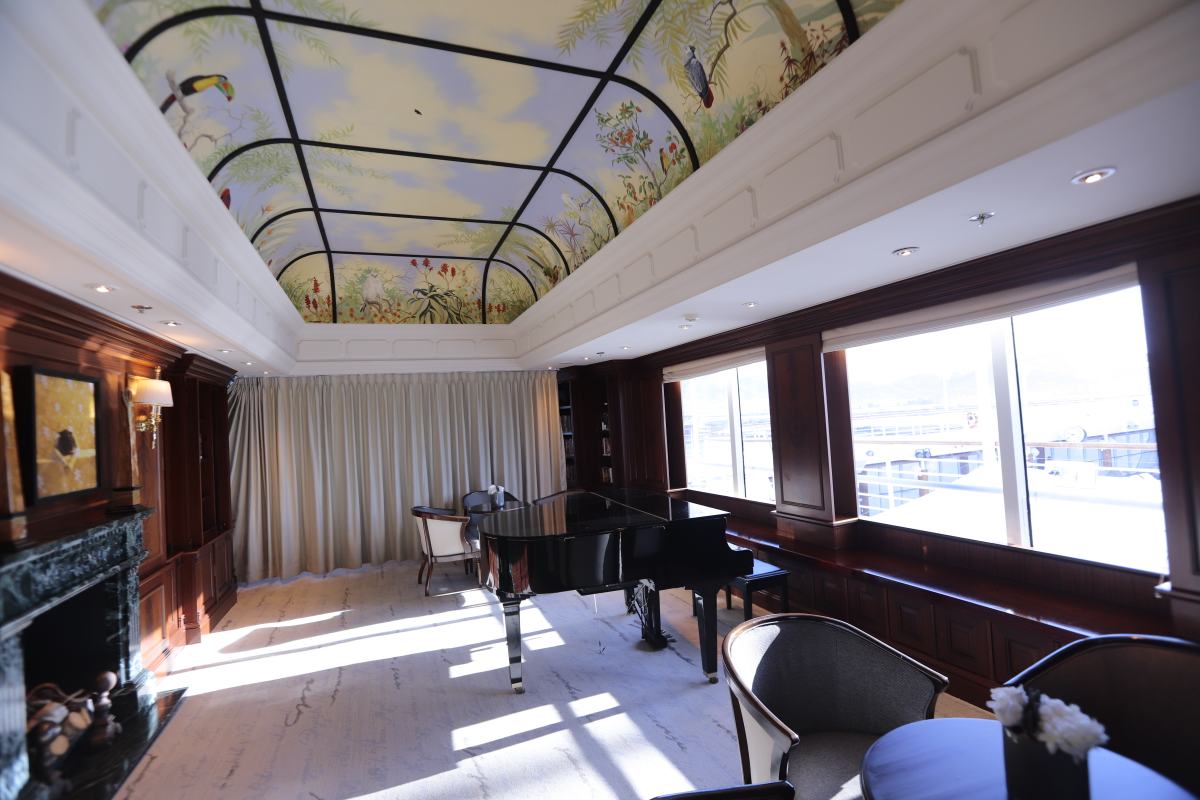 Fotos: Entramos en el crucero de lujo Azamara Pursuit que está en Motril