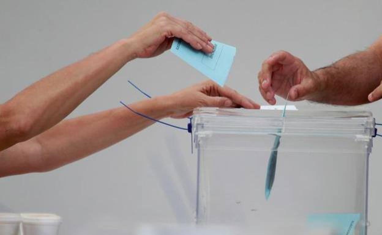 Elecciones Generales 10N | ¿Tiene un voto el mismo valor en todas las comunidades autónomas?