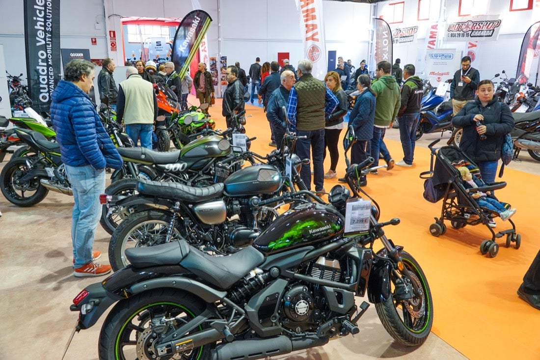 Fotos: Coches para todos los gustos a precios asequibles en la Feria del Motor de Granada