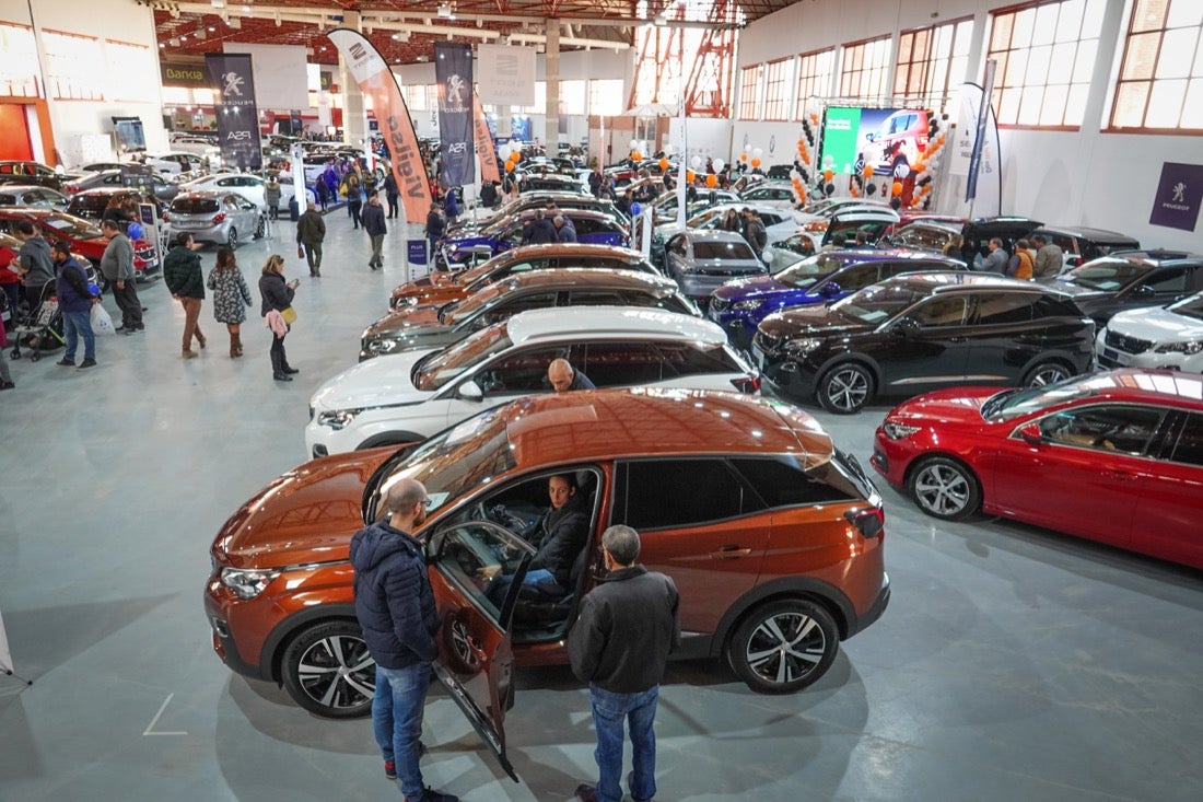 Fotos: Coches para todos los gustos a precios asequibles en la Feria del Motor de Granada