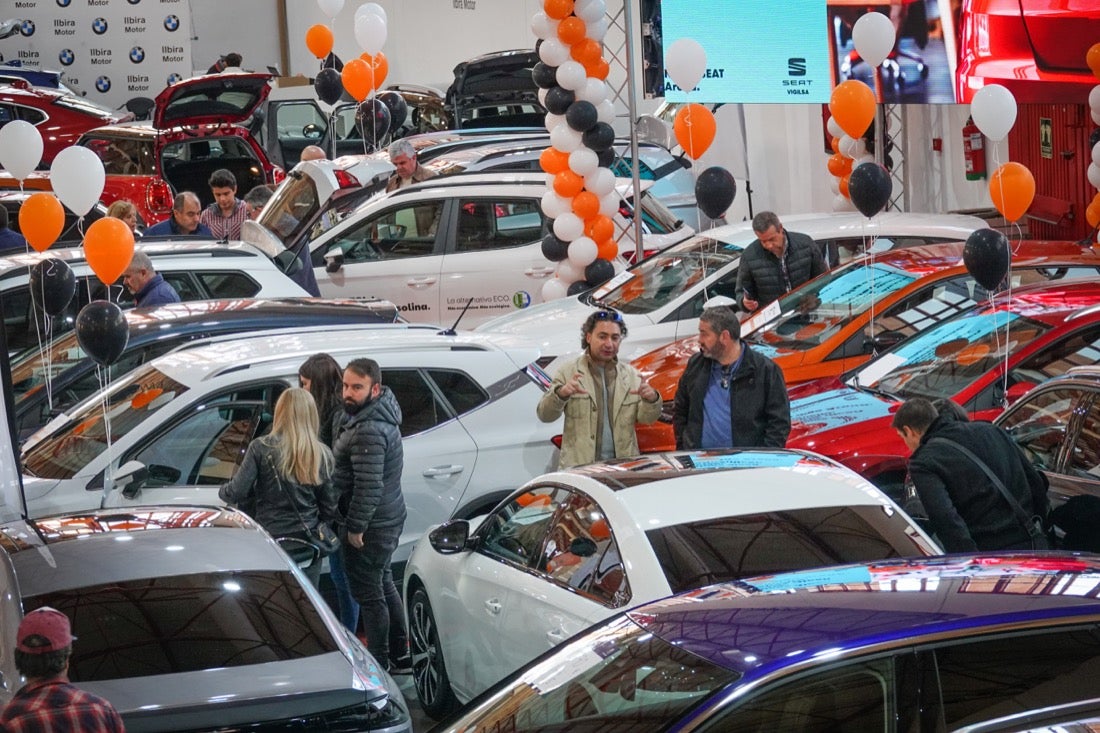 Fotos: Coches para todos los gustos a precios asequibles en la Feria del Motor de Granada