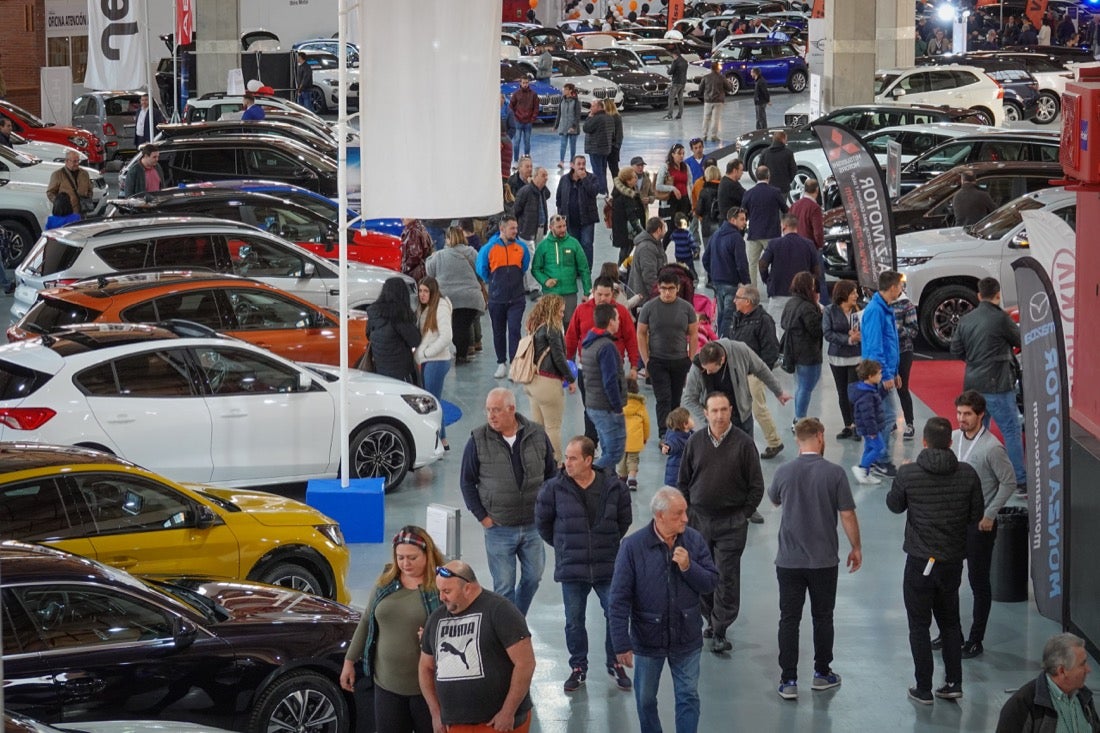 Fotos: Coches para todos los gustos a precios asequibles en la Feria del Motor de Granada