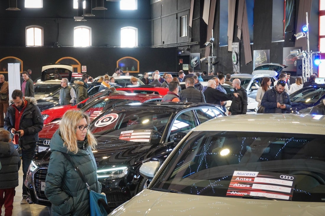 Fotos: Coches para todos los gustos a precios asequibles en la Feria del Motor de Granada