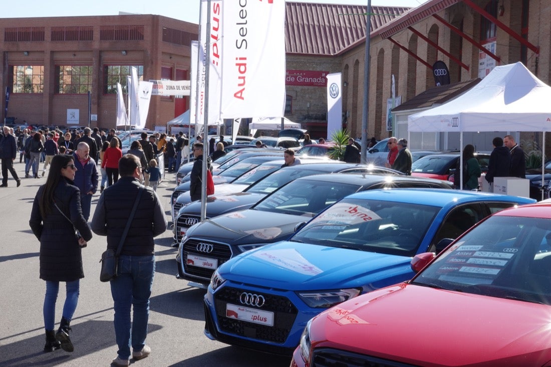 Fotos: Coches para todos los gustos a precios asequibles en la Feria del Motor de Granada